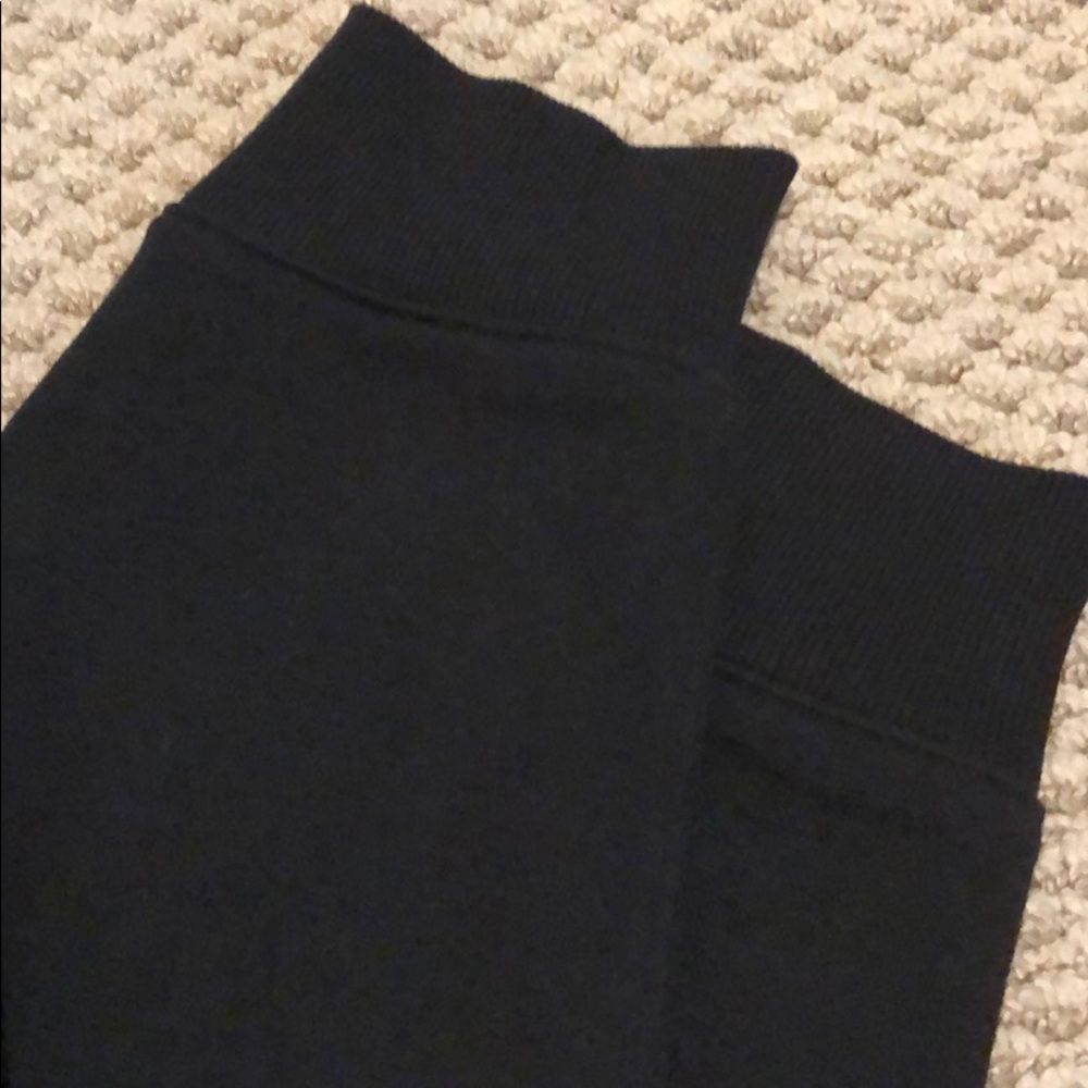 Joggers - Picture 3 of 4